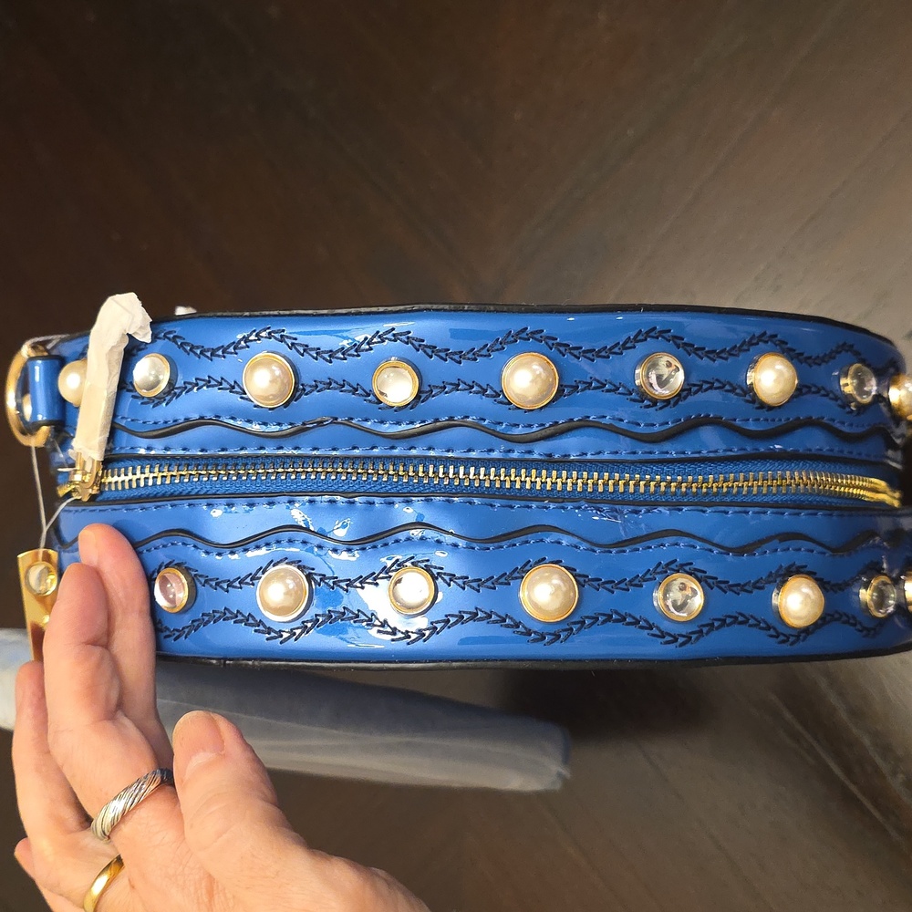 NWT! RARE Blue Vegan Patent Leather Round Purse & Matching Wallet - Picture 4 of 6